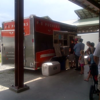 Pie Pushers - Pizza Near Me