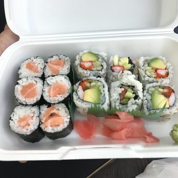 Lola Sushi - California & Salmon roll - Sushi Bars Near Me - Toronto, Ontario Lola Sushi - California & Salmon roll - Sushi Bars Near Me - Toronto, Ontario