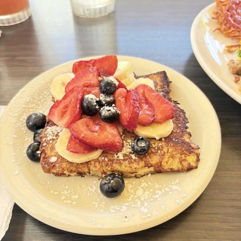 Stuffed French toast soo good! Stuffed French toast soo good!