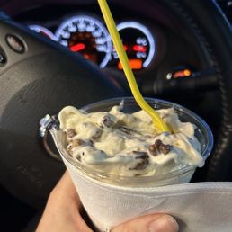 Butter pecan concrete Butter pecan concrete