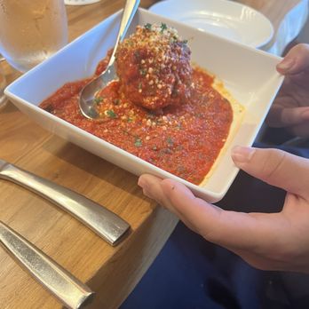 Lela - New American Near Me - Minneapolis, Minnesota