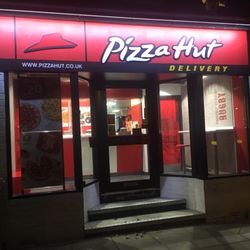 Pizza Hut - Entrance