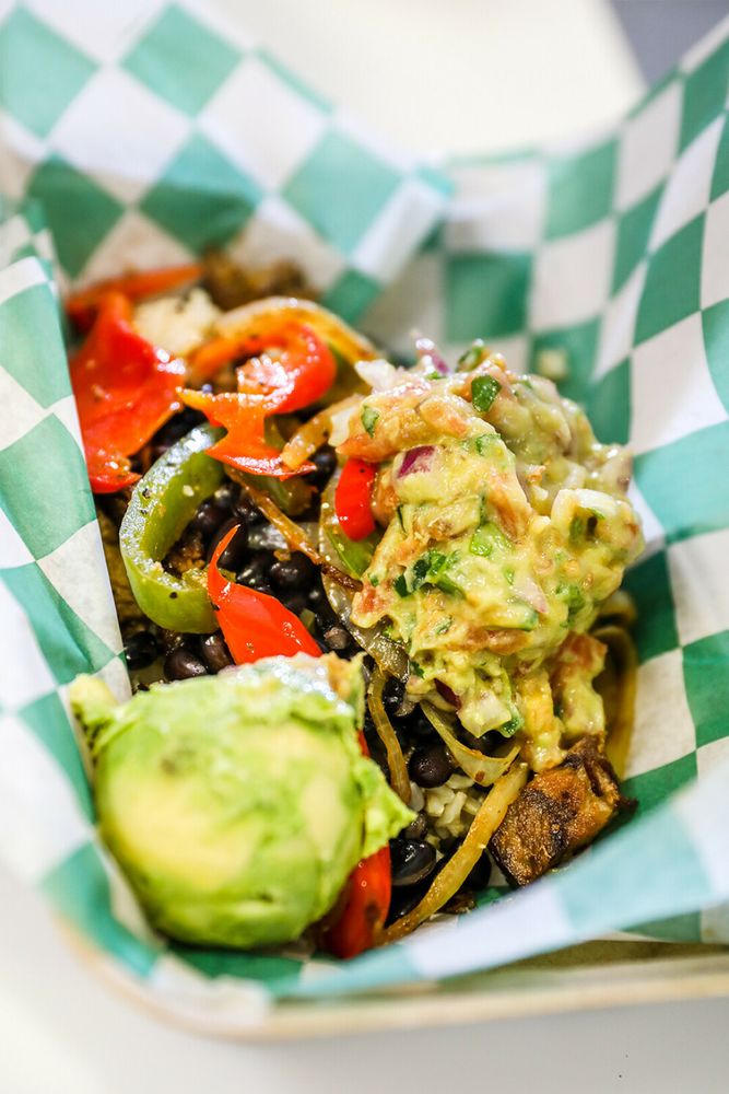 FAST FUEL FRESH GRILL & JUICE LOUNGE Updated June 2024 56 Photos