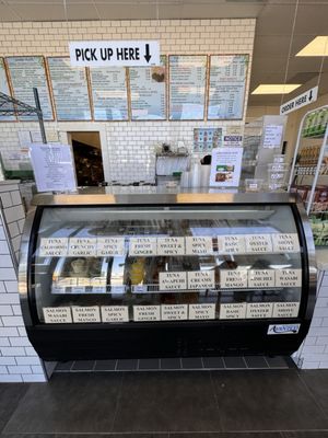 Poke & More Lomita by null