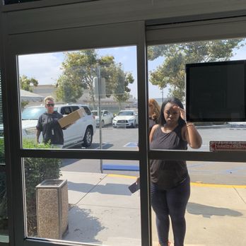 UPS Customer Center - There were more, but here are three customers who were locked out by the angry hater! 5 employees inside; door locked by 1 pm?! - Shipping Centers Near Me - Ontario, California UPS Customer Center - There were more, but here are three customers who were locked out by the angry hater! 5 employees inside; door locked by 1 pm?! - Shipping Centers Near Me - Ontario, California