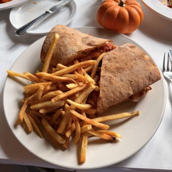 Via Carducci La Sorella - Italian Near Me - Chicago, Illinois