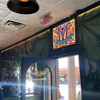 Pastimes Cafe - Cafes Near Me - Lakewood, Ohio