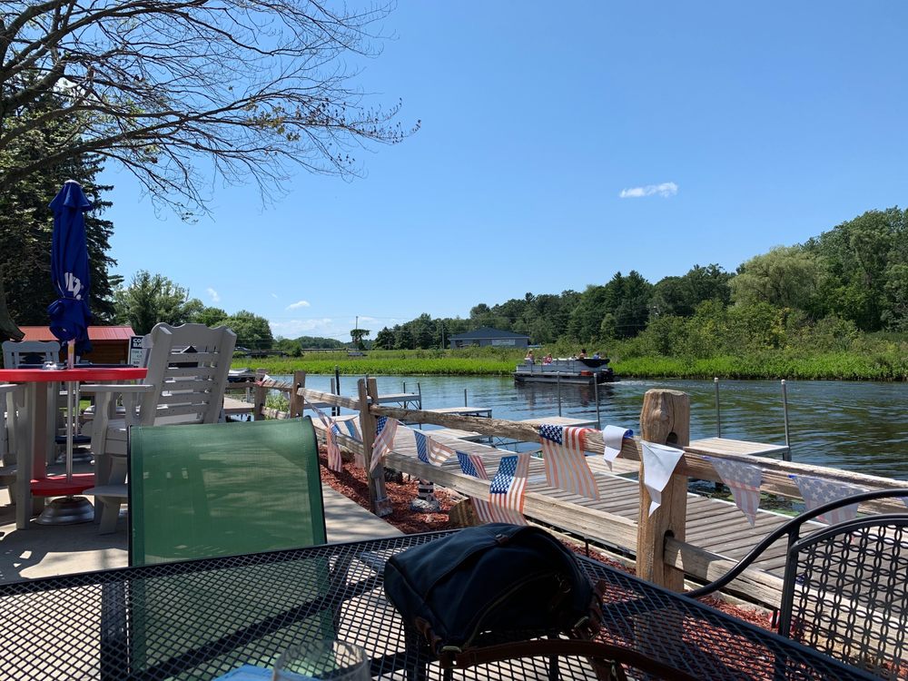 The Lighthouse 10 Photos & 15 Reviews Seafood W6440 Gumaer Rd