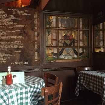 J.G. Melon - Interior - American Near Me - New York, New York J.G. Melon - Interior - American Near Me - New York, New York