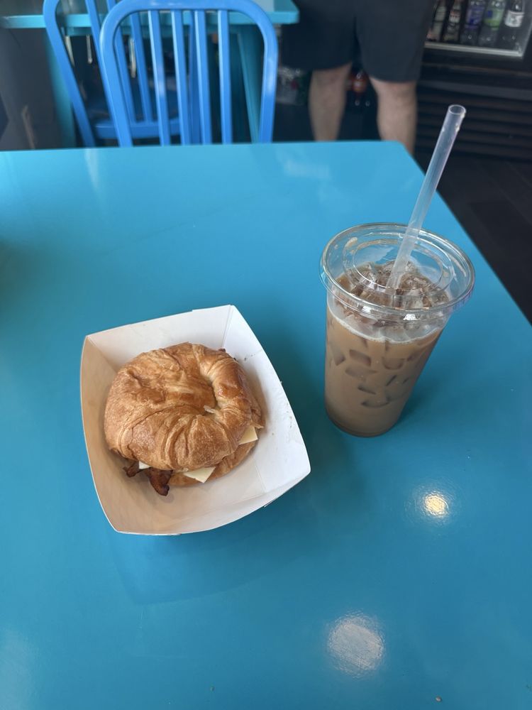 Waterfront Cafe Logo