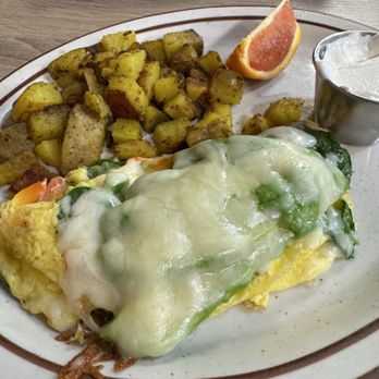 Beaumont Cafe Country Kitchen - Omelette - American Near Me - Beaumont, California