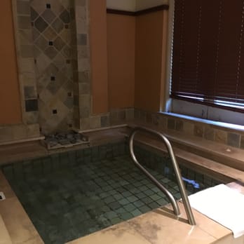 Abhasa Waikiki Spa - Jacuzzi - Day Spas Near Me - Honolulu, Hawaii Abhasa Waikiki Spa - Jacuzzi - Day Spas Near Me - Honolulu, Hawaii