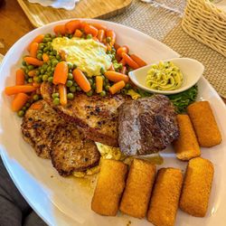 Gasthof Rothaus - Three different types of meats with croquettes and vegatables
