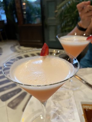 Jonah's Kitchen + Bar Santa Monica CA by null