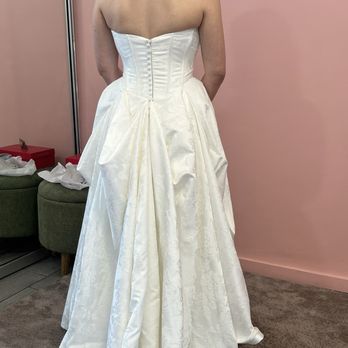 Stacy Princess Bridal - Wedding dress - Bridal Near Me - Los Angeles, California Stacy Princess Bridal - Wedding dress - Bridal Near Me - Los Angeles, California