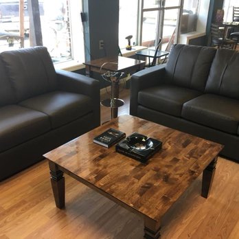 Big Boy's Cigar and Lounge - two couches and a coffee table - Cigar Bars Near Me - Dickson, Tennessee Big Boy's Cigar and Lounge - two couches and a coffee table - Cigar Bars Near Me - Dickson, Tennessee