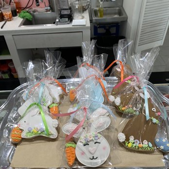 Bubble B’s - Easter Bunny Cookies - Patisserie/Cake Shop Near Me - Terrytown, Louisiana