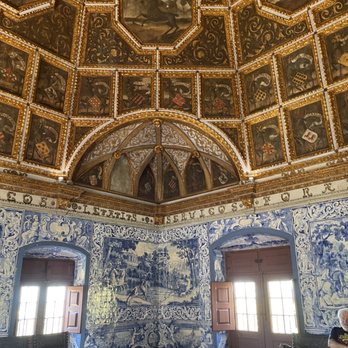 Palácio Nacional de Sintra - Walsworth clad in tiles showing signs of gallantry in the 18th century - Museums Near Me - Sintra, 11