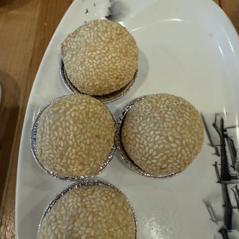 D Cuisine - 29. Deep Fried Sesame Ball - Dim Sum Near Me - Chicago, Illinois