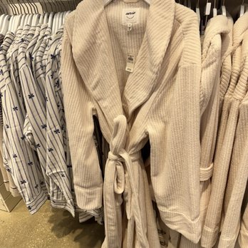 Aerie - Women's Clothing Near Me - Williamsburg, Virginia