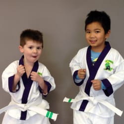 Elmhurst - A couple of Lil' Dragons (age 4-5)