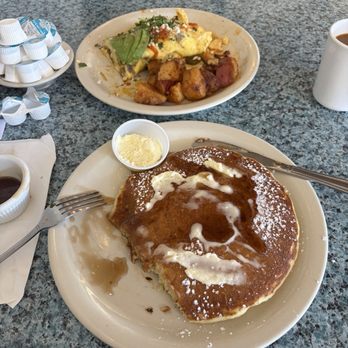 Bill's Café - Pancakes - Breakfast & Brunch Near Me - Pleasanton, California Bill's Café - Pancakes - Breakfast & Brunch Near Me - Pleasanton, California