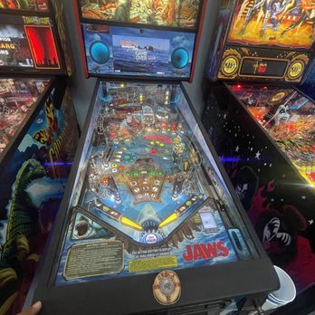 Slingshot Pinball - Jaws!!!!!! - Arcades Near Me - San Jose, California