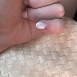 Solar Nail Spa 2 - they cut 4 fingers