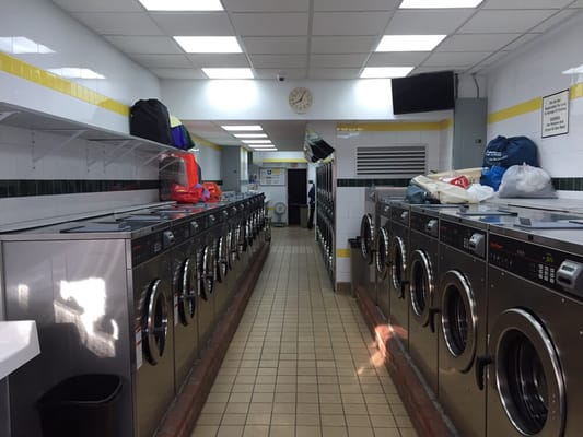 Dapper Duds Laundromat by null