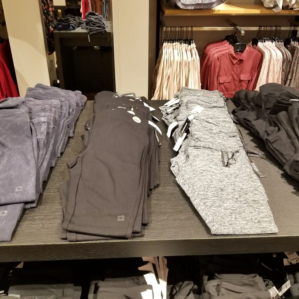 Express Worldbrand - Women's Clothing Near Me - Metairie, Louisiana Express Worldbrand - Women's Clothing Near Me - Metairie, Louisiana