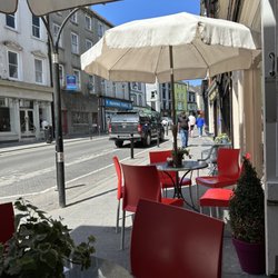 Ground Floor Café - Outdoor seating on quiet street