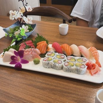 Volcano - Sushi and Sashimi Combo - Sushi Bars Near Me - Bastrop, Texas
