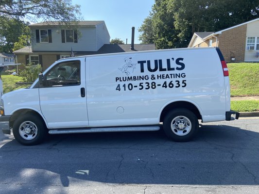 Tull's Plumbing & Heating Logo