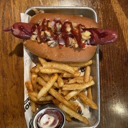 Hoptinger Bier Garden & Sausage House