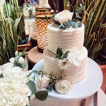 Snowdrop Flowers - Cake flowers and decor - Florists Near Me - Brooklyn, New York