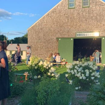 Toddy Pond Farm - picnic tables outside to enjoy drinks and apps prior to the entree - Attraction Farms Near Me - Monroe, Maine