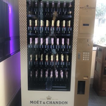 The Pool House - Champagne vending machine - Swimming Pools Near Me - San Diego, California The Pool House - Champagne vending machine - Swimming Pools Near Me - San Diego, California