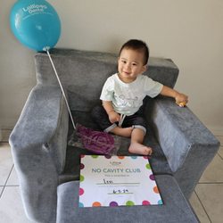 Lollipop Dental - Tustin - Little one with his goodies