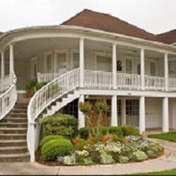 Waller County Historical Museum - The home of the Waller County Historical Society built in 1915 by dentist Dr. Paul Donigan. Tours available.