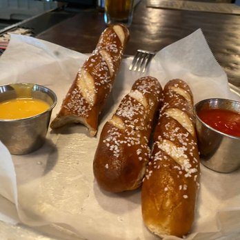 Shell Beach Brewhouse - Bavarian Pretzels - Gastropubs Near Me - Pismo Beach, California