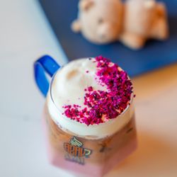 Azal Coffee - Dragon glow latte