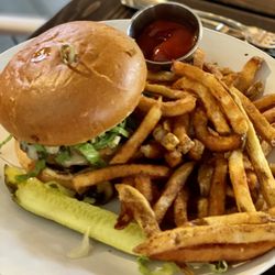 Blackbird Bistro - Black stone Burger & Fries