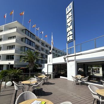 Premier Gran Hotel Reymar & Spa - Outdoor lounge area - Hotels Near Me - Tossa de Mar, GI