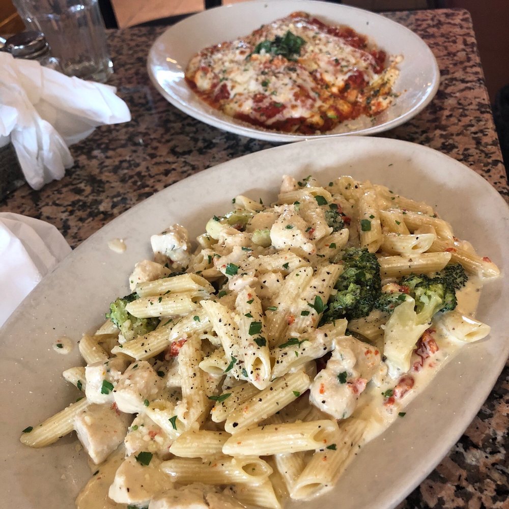 Pasta E Basta - Penne broccoli Alfredo and spinach manicotti - Italian Near Me - Amherst, Massachusetts