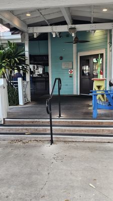 Bahama Breeze by null