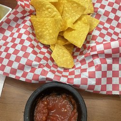 La Patrona Bar and Grill - Chips & salsa