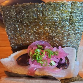 Yonsei Handrolls - seared albacore w/ black garlic aioli - Japanese Near Me - Oakland, California Yonsei Handrolls - seared albacore w/ black garlic aioli - Japanese Near Me - Oakland, California