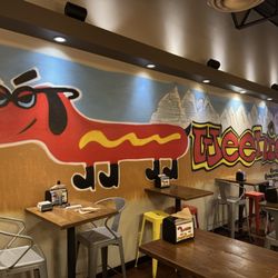 The Steamie Weenie - Indoor dining