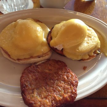 Caffe Luna Rosa - A little garnish is definitely needed. Eggs were poached perfectly though - Italian Near Me - Delray Beach, Florida
