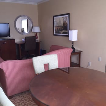 Crystal Gateway Marriott - Living room in a suite. - Hotels Near Me - Arlington, Virginia Crystal Gateway Marriott - Living room in a suite. - Hotels Near Me - Arlington, Virginia